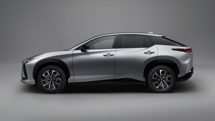 Lexus RZ 350e 2026. Desktop wallpaper