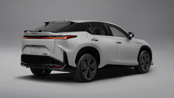 Lexus RZ 550e F Sport 2026. Desktop wallpaper