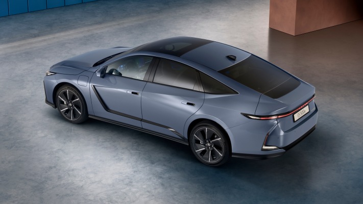 Lexus ES 500e 2026. Desktop wallpaper