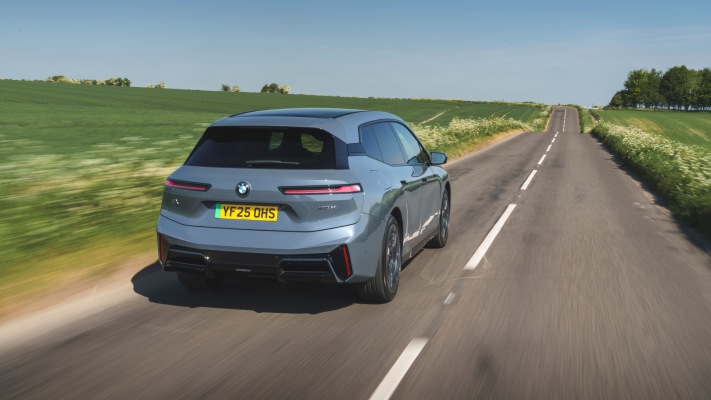 BMW iX xDrive60 UK Version 2025. Desktop wallpaper