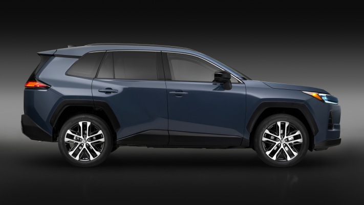 Toyota RAV4 Limited 2026. Desktop wallpaper