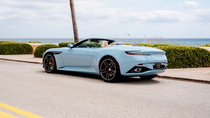 Aston Martin DB12 Volante Palm Beach Edition 2026. Desktop wallpaper