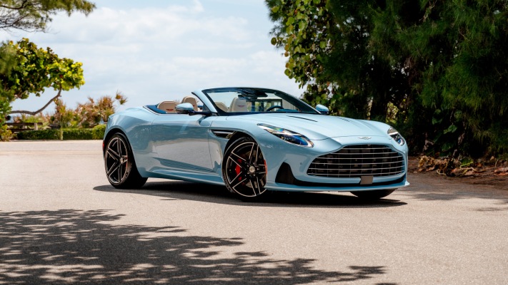 Aston Martin DB12 Volante Palm Beach Edition 2026. Desktop wallpaper