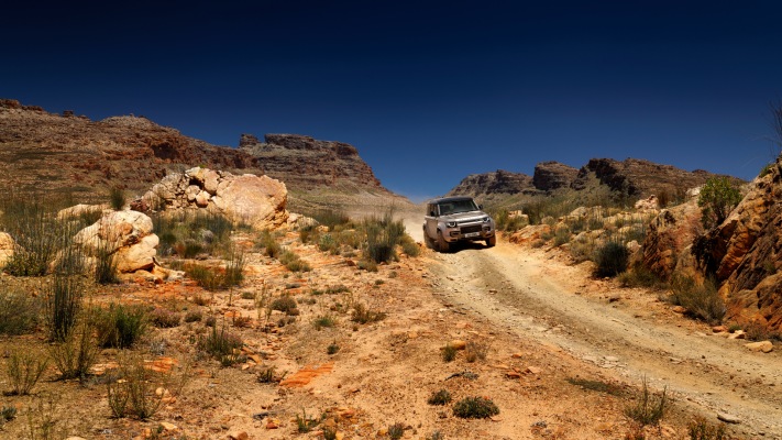 Land Rover Defender 110 Octa UK Version 2026. Desktop wallpaper