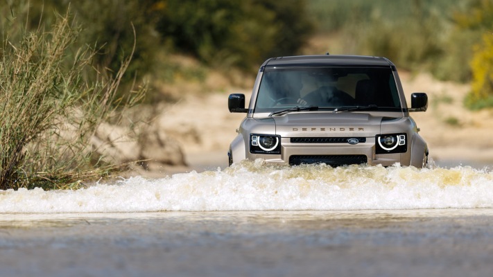 Land Rover Defender 110 Octa UK Version 2026. Desktop wallpaper