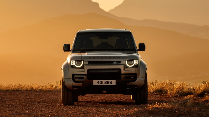 Land Rover Defender 110 Octa UK Version 2026. Desktop wallpaper