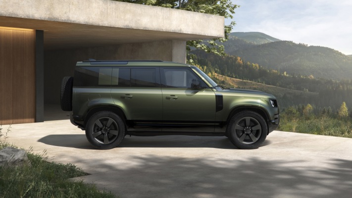 Land Rover Defender 110 2026. Desktop wallpaper