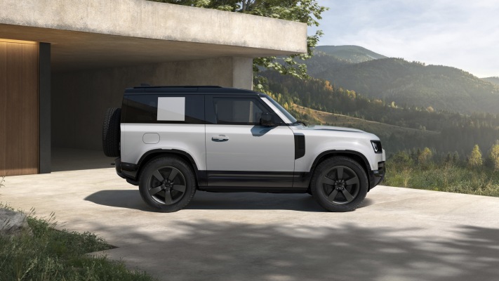 Land Rover Defender 90 2026. Desktop wallpaper