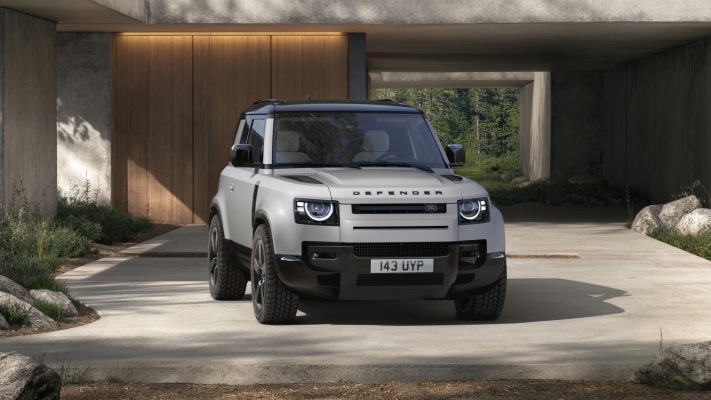 Land Rover Defender 90 2026. Desktop wallpaper