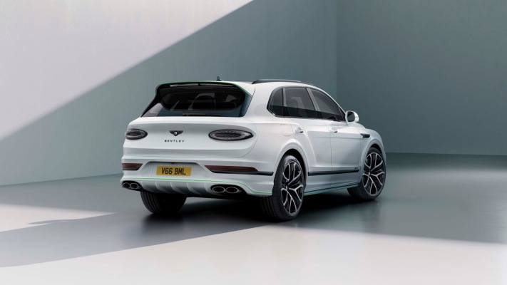 Bentley Bentayga Speed 2026. Desktop wallpaper