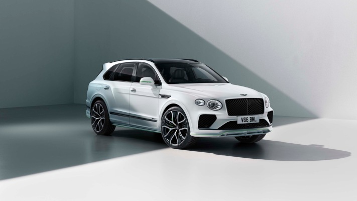 Bentley Bentayga Speed 2026. Desktop wallpaper