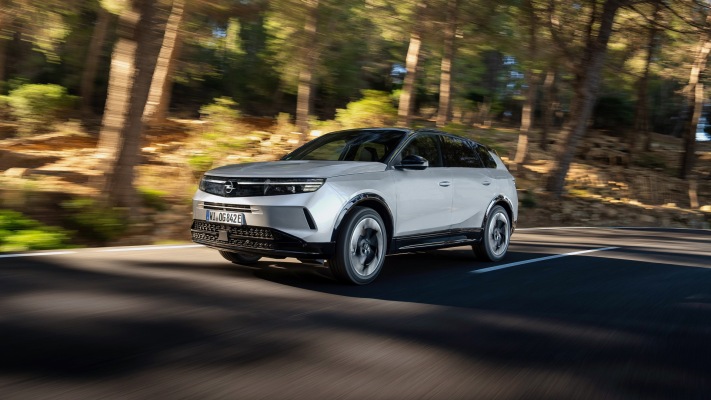 Opel Grandland Plug-in Hybrid 2025. Desktop wallpaper