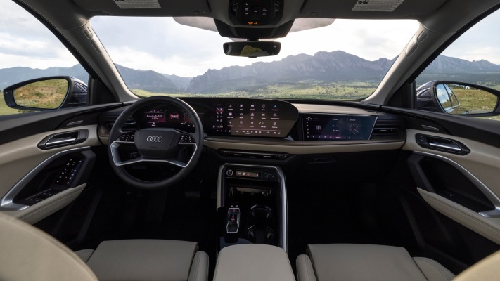 Audi Q5 USA Version 2025. Desktop wallpaper