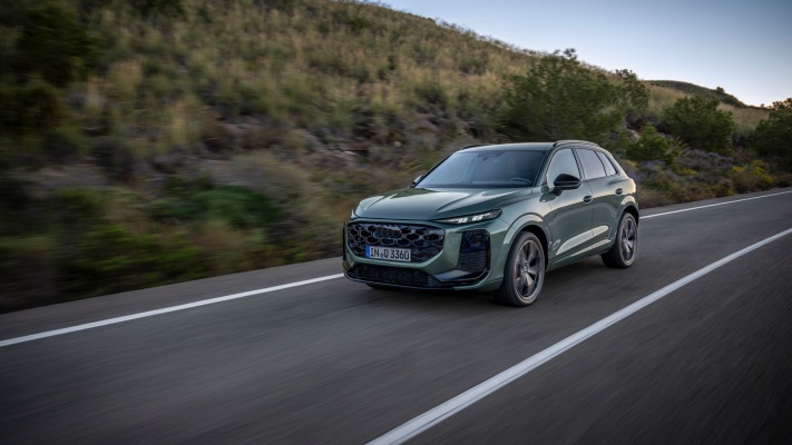 Audi Q3 2026. Desktop wallpaper