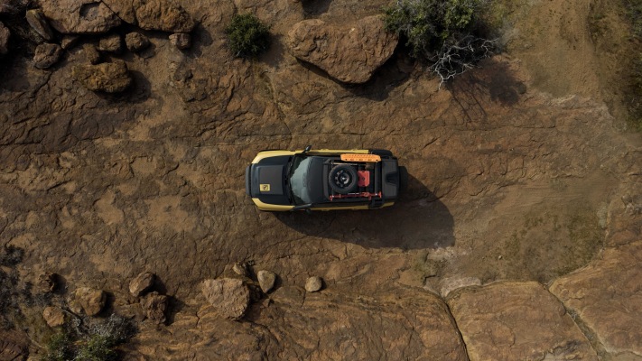 Land Rover Defender 110 Trophy Edition 2026. Desktop wallpaper