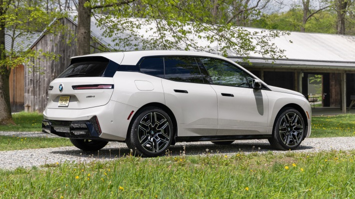 BMW iX xDrive45 USA Version 2026. Desktop wallpaper