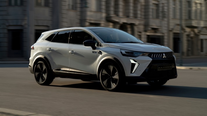 Mitsubishi Grandis 2025. Desktop wallpaper