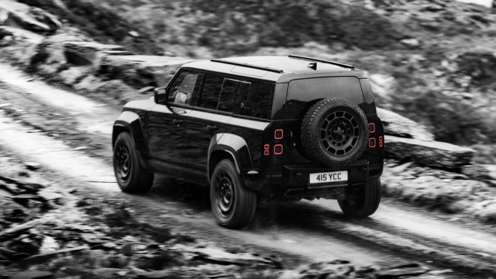 Land Rover Defender Octa Black 2026. Desktop wallpaper
