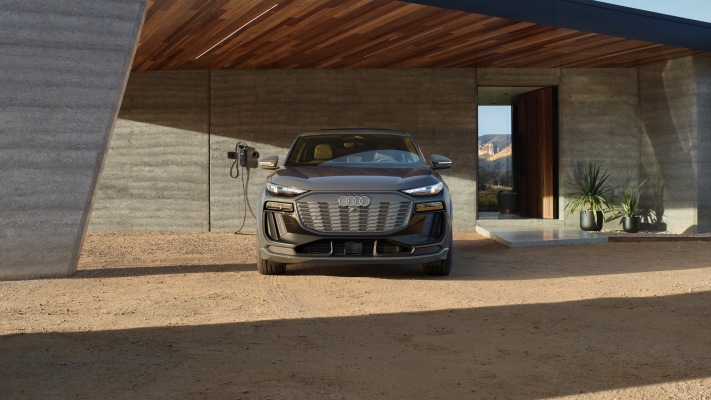 Audi Q6 Sportback e-tron USA Version 2025. Desktop wallpaper