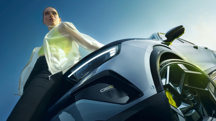 Opel Mokka GSE 2026. Desktop wallpaper