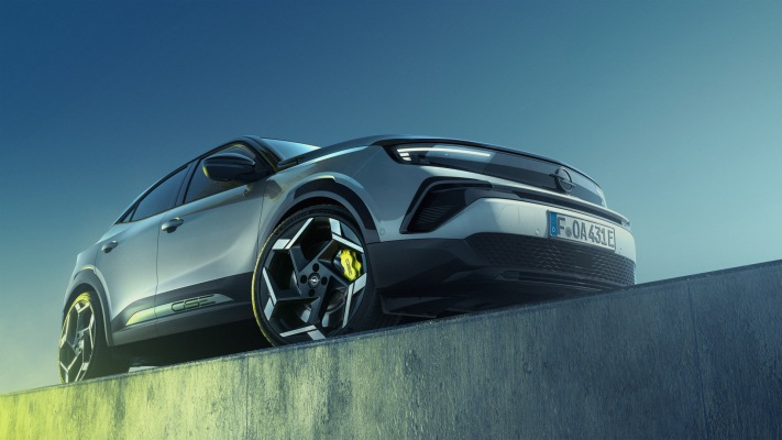 Opel Mokka GSE 2026. Desktop wallpaper