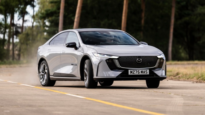 Mazda 6e UK Version 2026. Desktop wallpaper