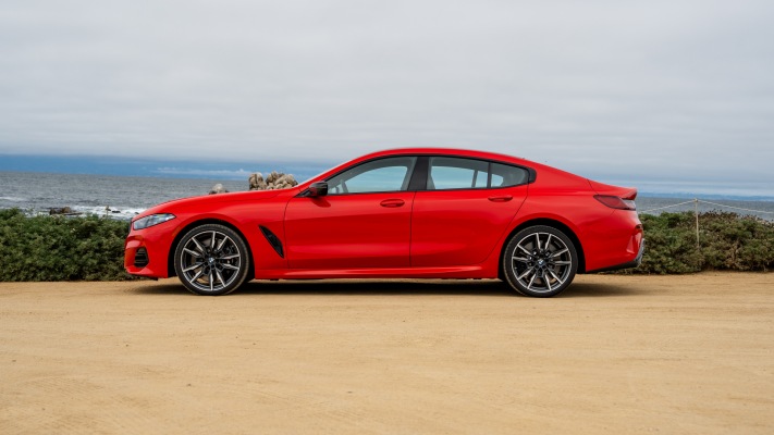 BMW M850i Edition M Heritage 2026. Desktop wallpaper