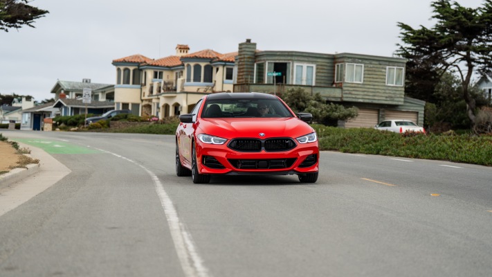 BMW M850i Edition M Heritage 2026. Desktop wallpaper