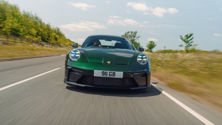 Porsche 911 GT3 Touring Package UK Version 2025. Desktop wallpaper