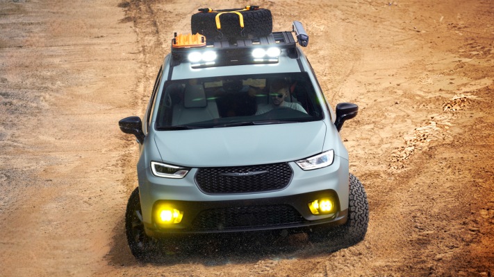 Chrysler Pacifica Grizzly Peak Concept 2025. Desktop wallpaper