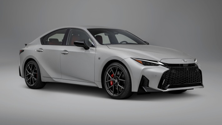 Lexus IS 350 F Sport 2026. Desktop wallpaper