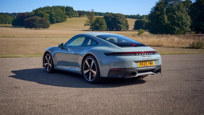 Porsche 911 Carrera S UK Version 2025. Desktop wallpaper