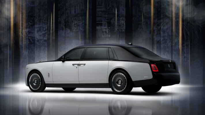 Rolls-Royce Phantom Centenary Private Collection 2026. Desktop wallpaper