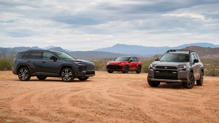 Toyota RAV4 HEV Woodland USA Version 2026. Desktop wallpaper