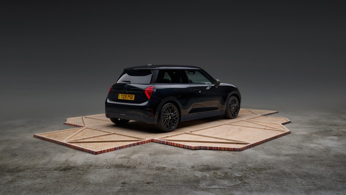 MINI Cooper SE Paul Smith Edition 2026. Desktop wallpaper