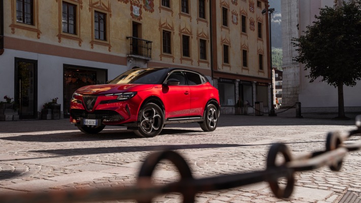 Alfa Romeo Junior Sport Speciale 2026. Desktop wallpaper