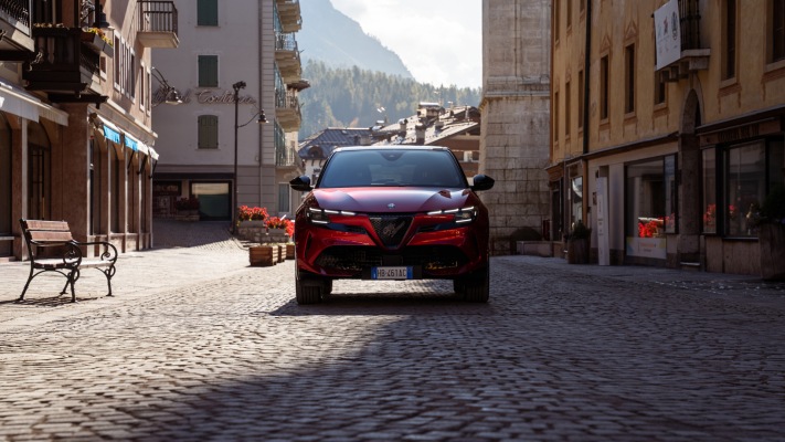 Alfa Romeo Junior Sport Speciale 2026. Desktop wallpaper