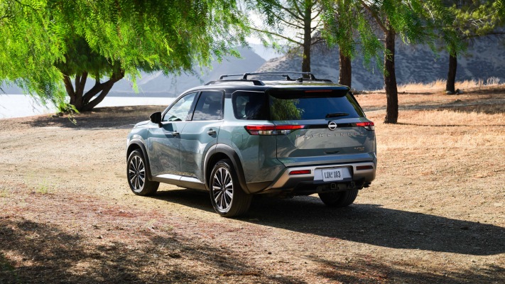 Nissan Pathfinder 2026. Desktop wallpaper