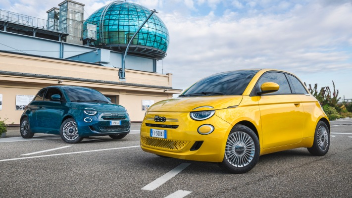 Fiat 500 Hybrid Pop 2026. Desktop wallpaper