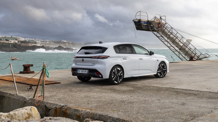 Peugeot 308 Hybrid GT 2026. Desktop wallpaper