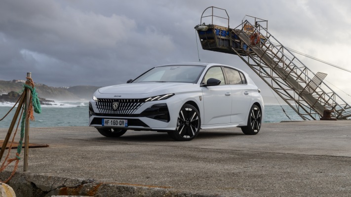 Peugeot 308 Hybrid GT 2026. Desktop wallpaper