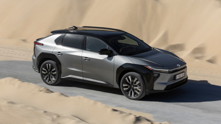 Toyota bZ4X 2026. Desktop wallpaper