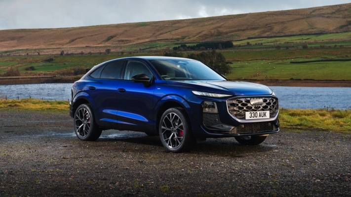 Audi Q3 Sportback e-hybrid UK Version 2026. Desktop wallpaper