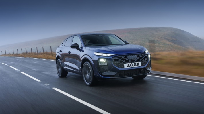 Audi Q3 Sportback e-hybrid UK Version 2026. Desktop wallpaper