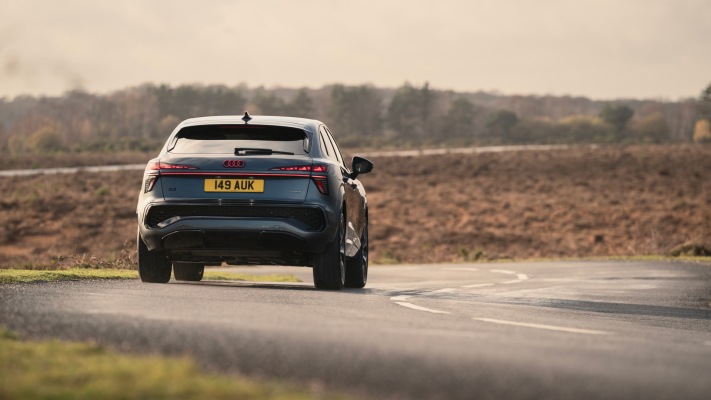 Audi Q3 Sportback UK Version 2026. Desktop wallpaper