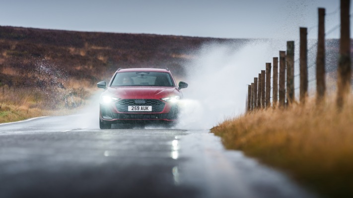 Audi A5 Avant e-hybrid quattro UK Version 2026. Desktop wallpaper