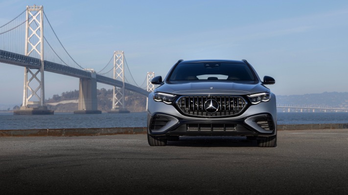 Mercedes-AMG E 53 Hybrid Wagon USA Version 2025. Desktop wallpaper