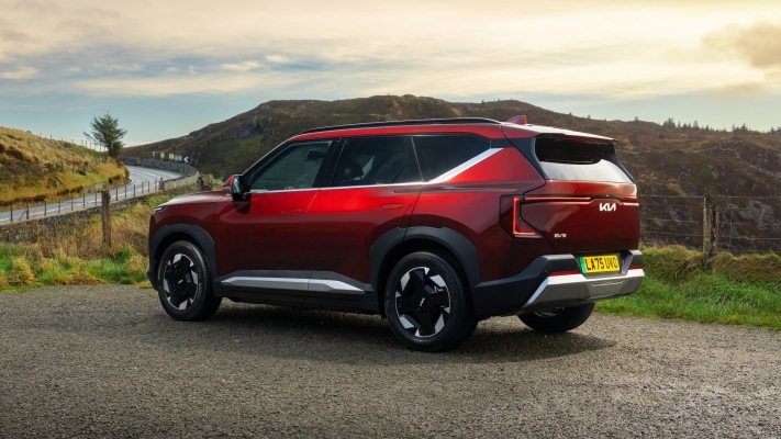 Kia EV5 Air UK Version 2026. Desktop wallpaper