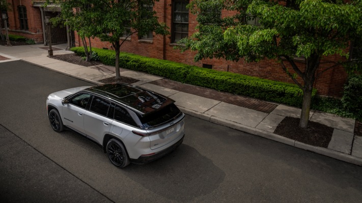 Jeep Wagoneer S 2026. Desktop wallpaper