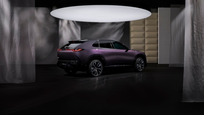 Mazda CX-6e 2027. Desktop wallpaper